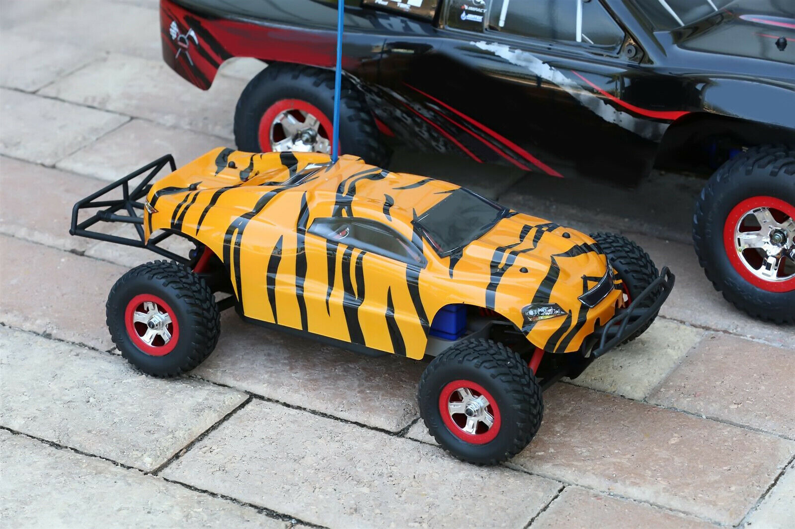 Custom Body Tiger Style for Traxxas 1:16 Slash / e-Revo 1/16 Scale e Revo