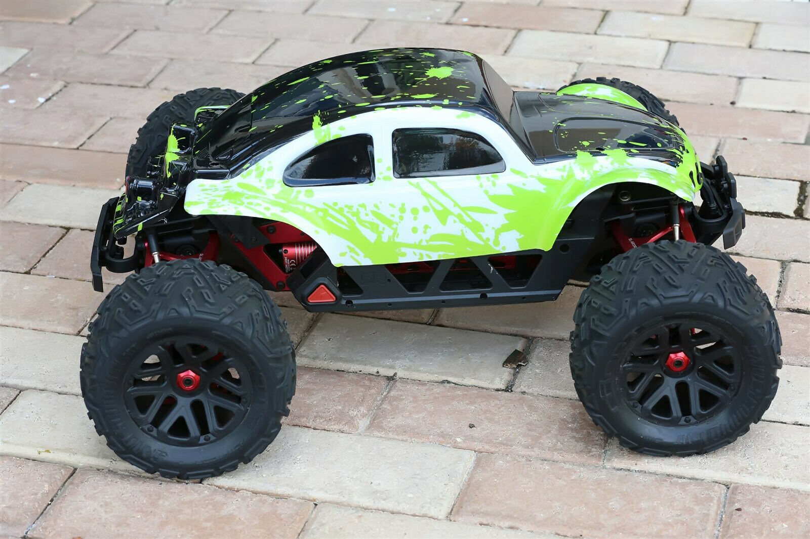 Custom Buggy Body Muddy Green W/B Shell for ARRMA 1/8 Nero 6S BLX Beetle