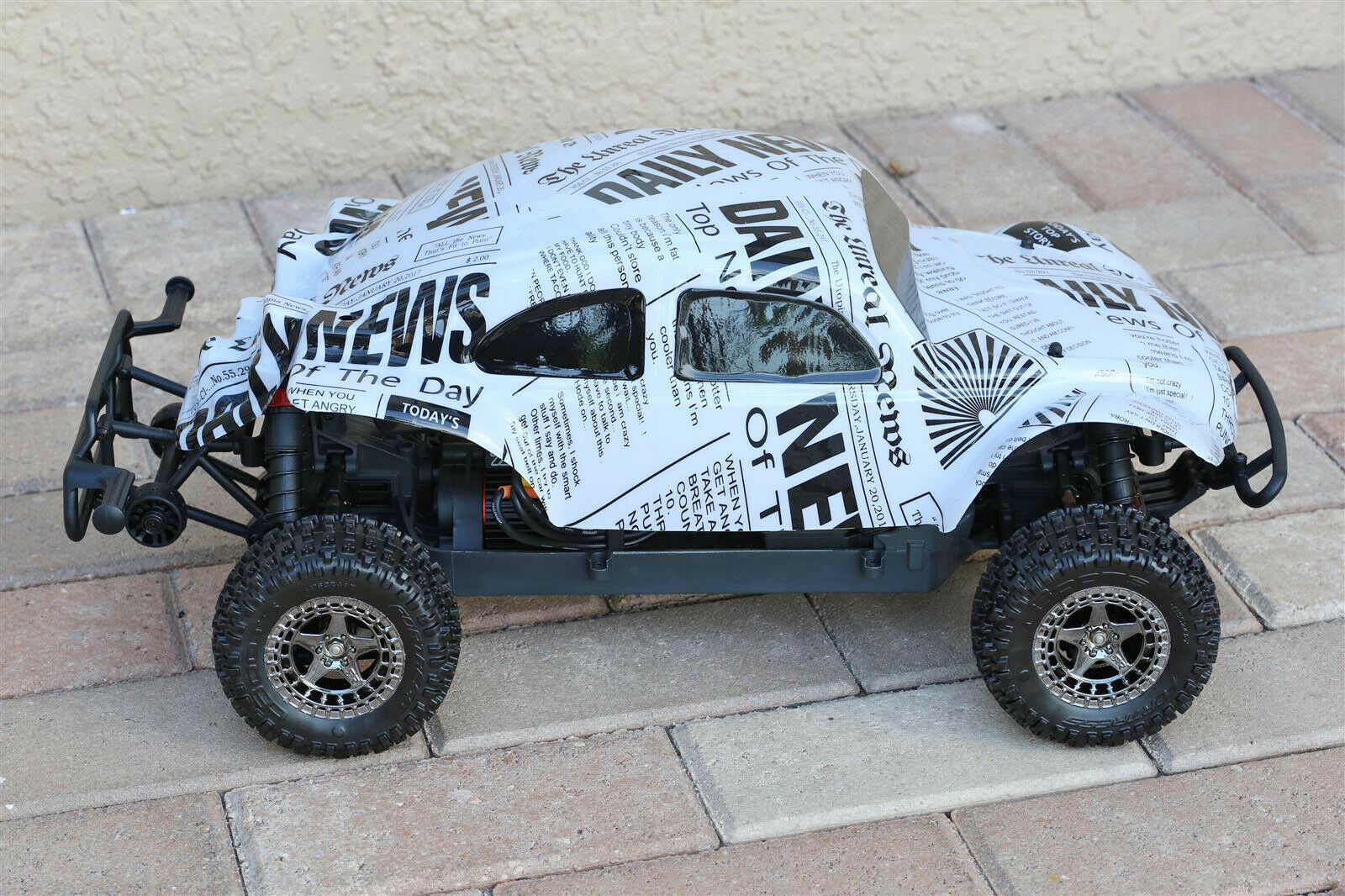 MOD REQUIRED READ! Custom Buggy Body Newspaper Style Beetle Bug for ARRMA Senton