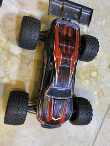 Traxxas eRevo 1.0 Brushless VXL 1/10 with 7 Extra Bodies e Revo